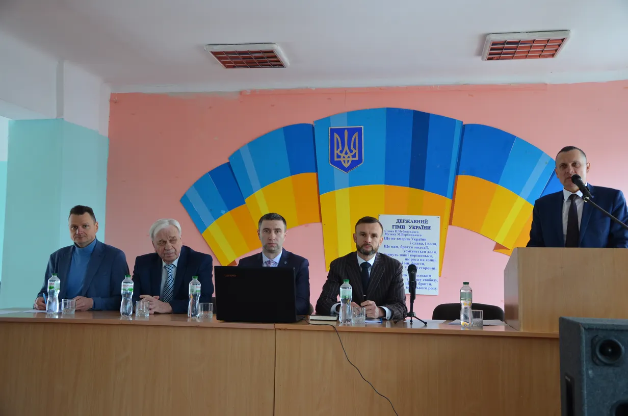 Zvіt-direktora-Vasilya-Tsaruka-na zborakh-trudovogo-kolektivu_9