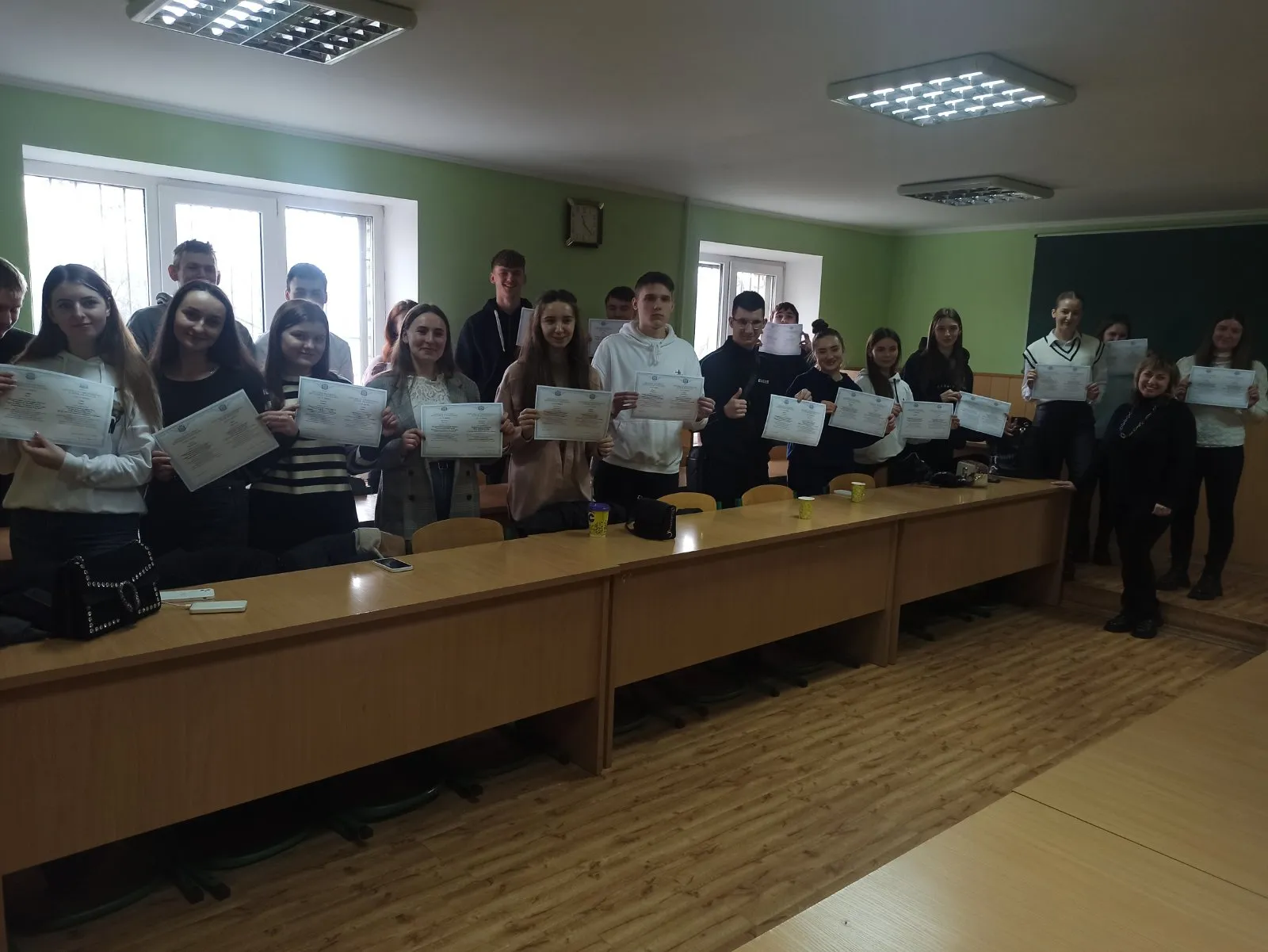 Другий-випуск-фахівців-спеціальності-073-Менеджмент