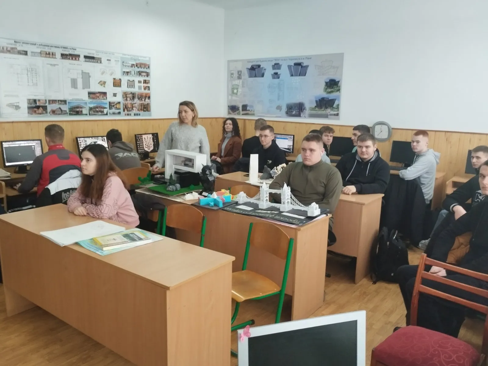 Фактори взаємного впливу в системі «Архітектура – навколишнє середовище»