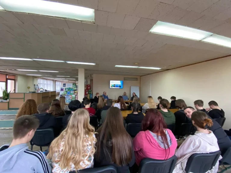 Тематична зустріч «Вода, яку ми вживаємо рівень безпеки та якості води Рівненщини»
