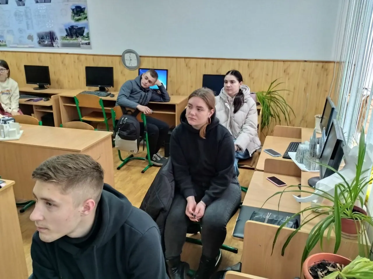 Відкрите заняття на тему: «Загальні відомості про презентації та програми, призначені для їхнього створення. Створення презентацій у Microsoft PowerPoint»