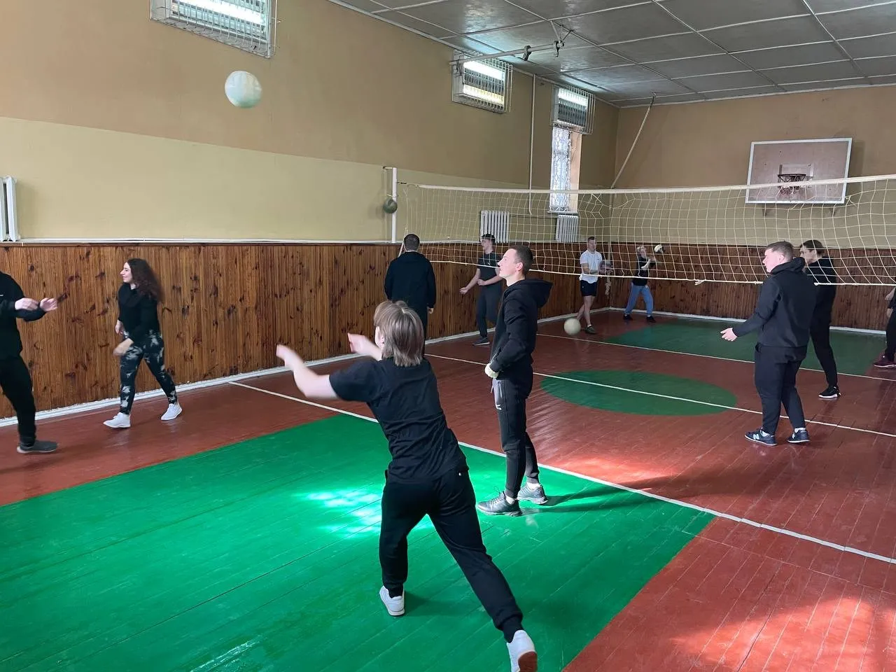 Відките заняття - «Волейбол. Удосконалення техніки володіння м'ячем у волейболі»