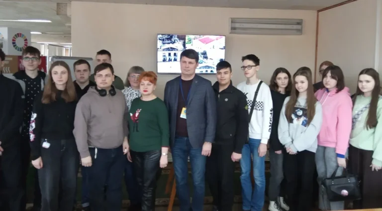 Виховний захід «Маріупольський театр. Незакінчена книга війни»