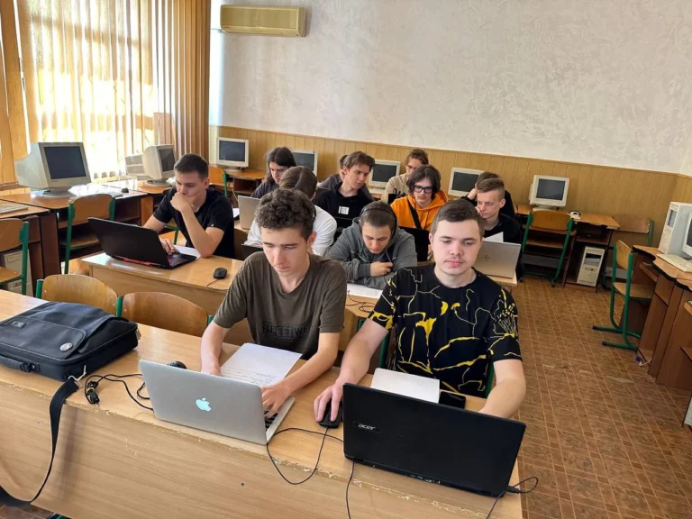 Олімпіада з програмування