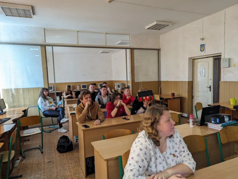 Завершальний етап Хакатону «Кодуй майбутнє»