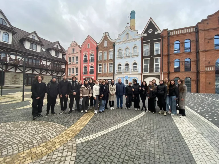 Екскурсії навчають більше, ніж будь - що інше