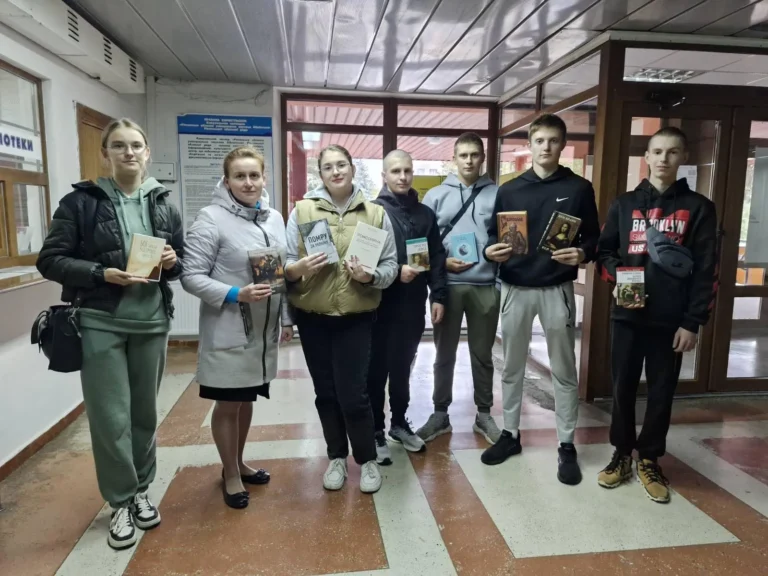 Книги-це зброя