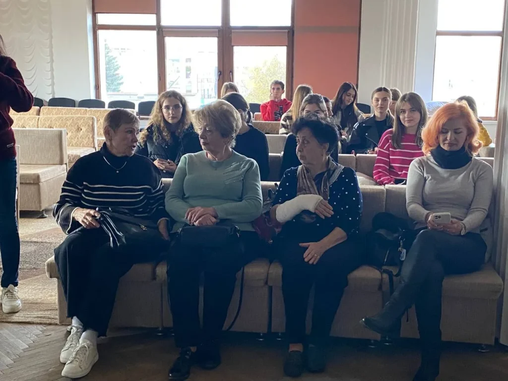 Споконвіку було слово